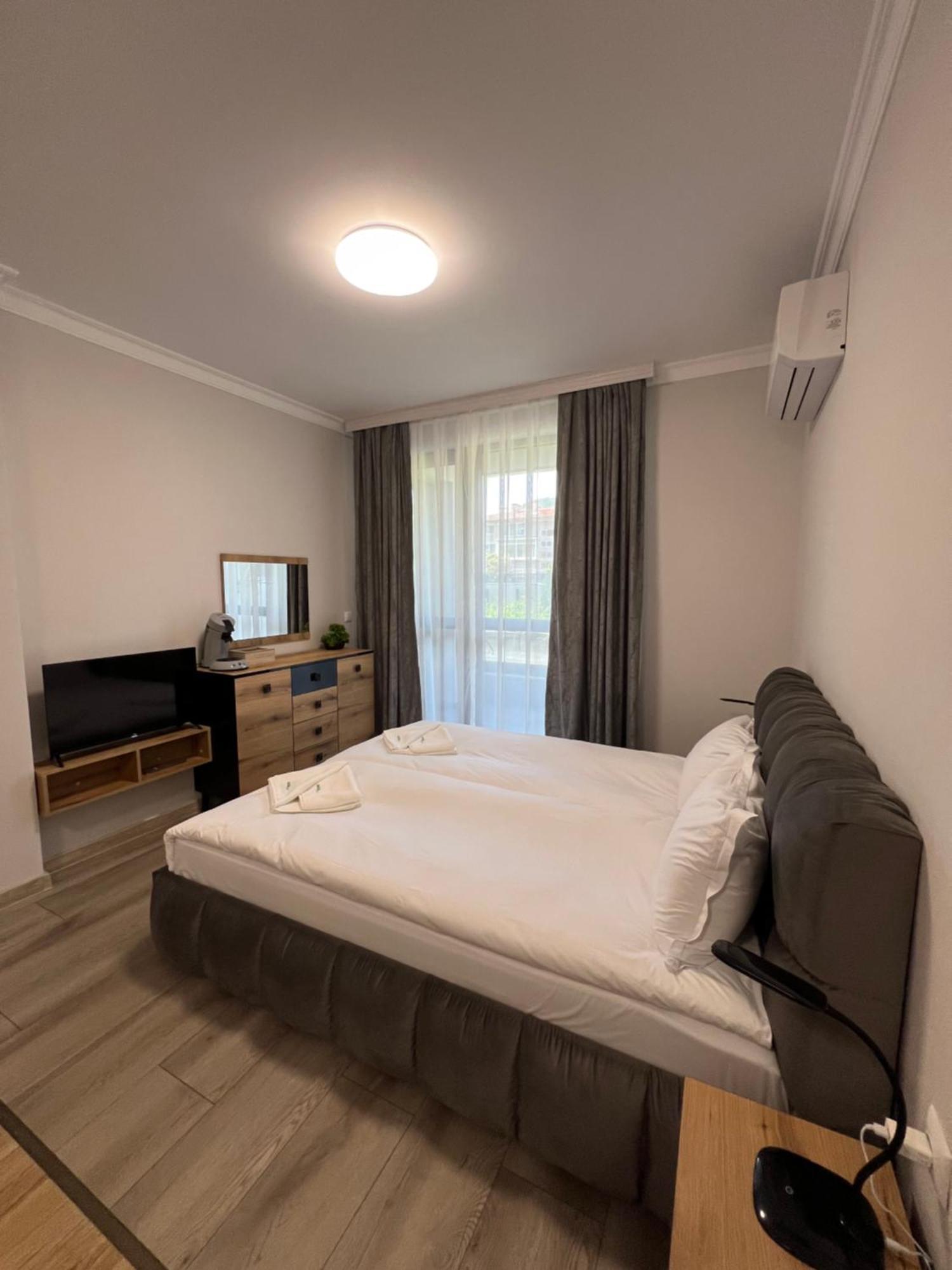 Green Park Apartments And Rooms For Guests Asenovgrad Eksteriør billede